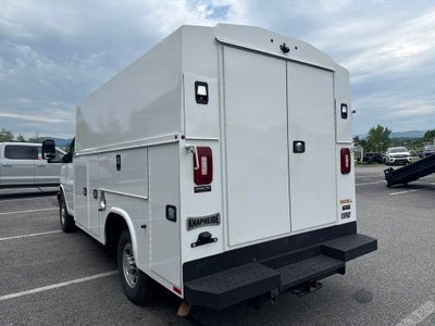 2024 Chevrolet Express 3500 Work Van Cutaway