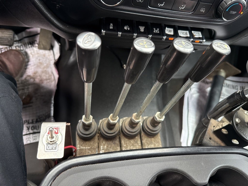 2021 Chevrolet Silverado 6500HD 1WT