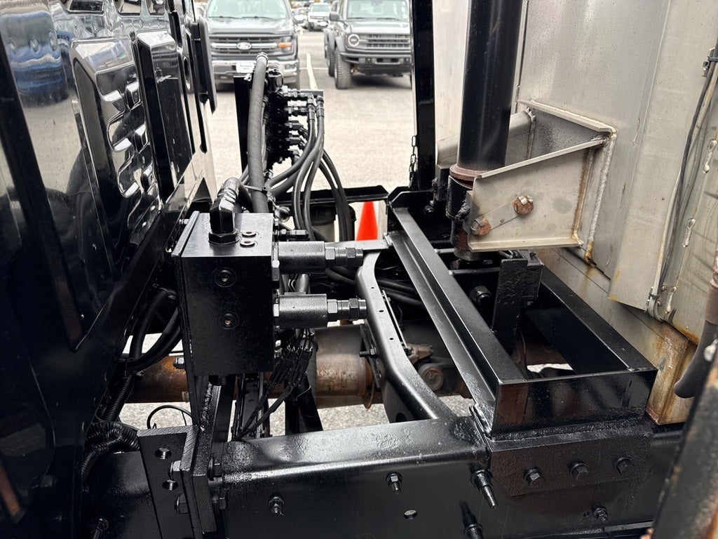 2021 Chevrolet Silverado 6500HD 1WT