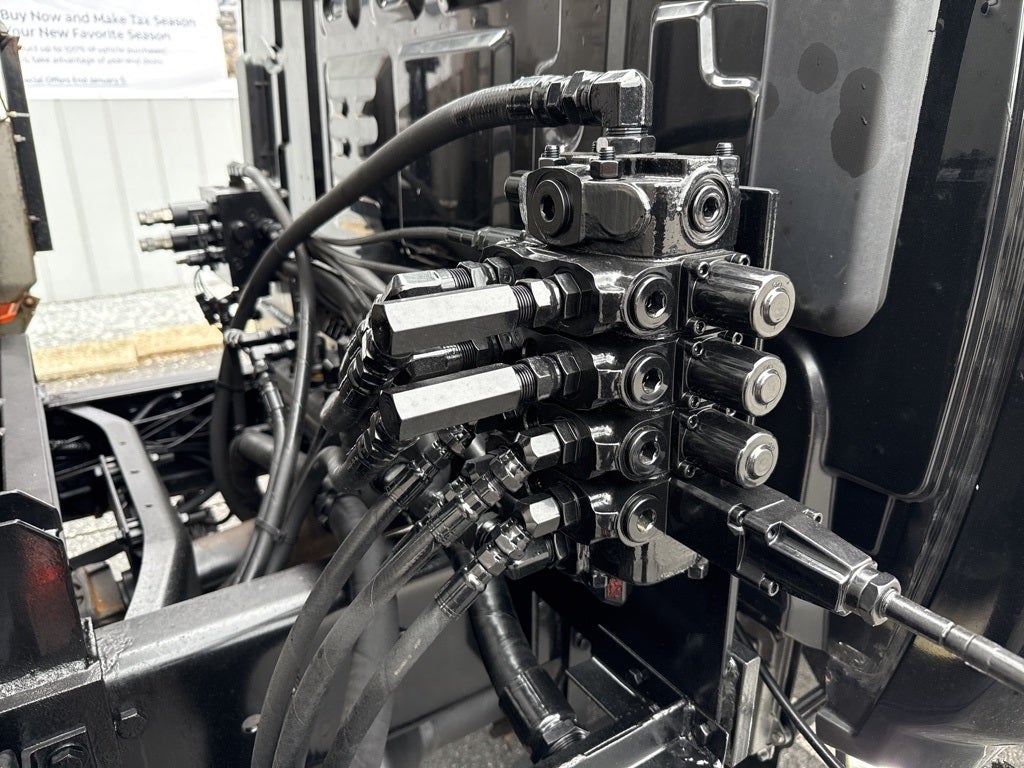 2021 Chevrolet Silverado 6500HD 1WT