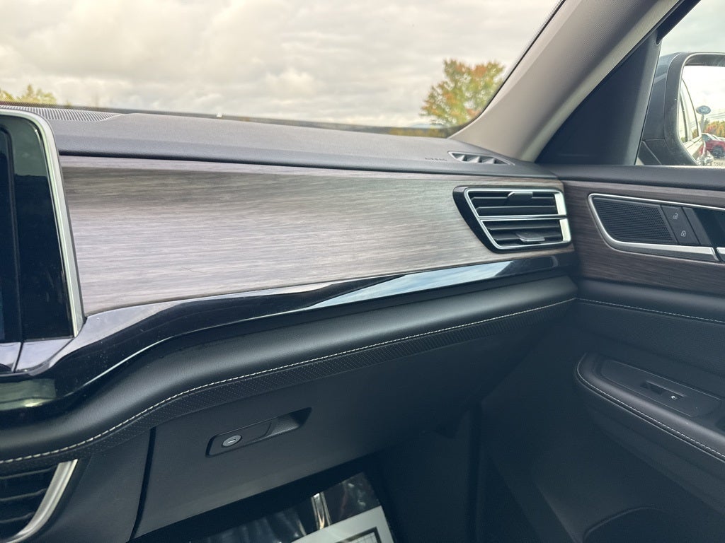 2024 Volkswagen Atlas 2.0T SEL