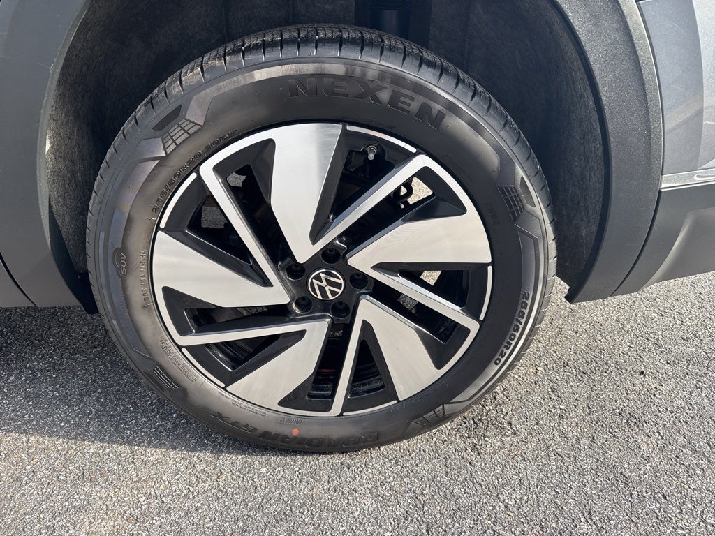 2024 Volkswagen Atlas 2.0T SEL