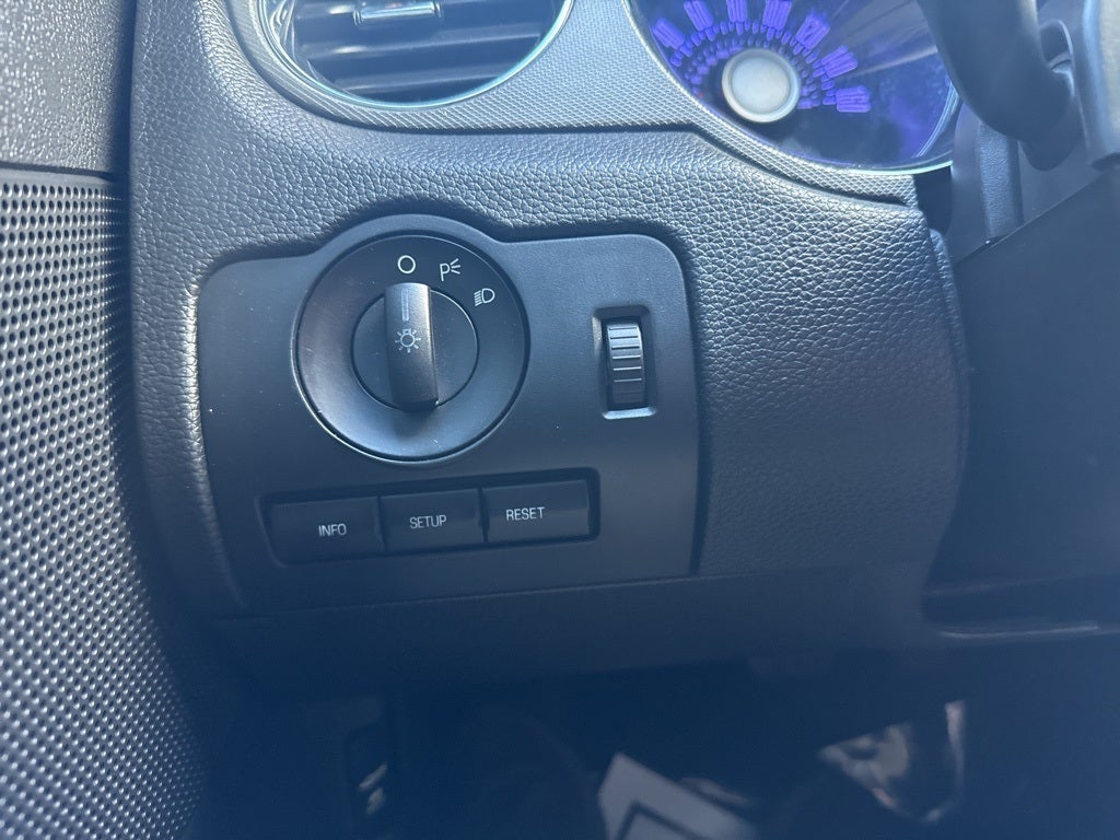 2012 Ford Mustang V6