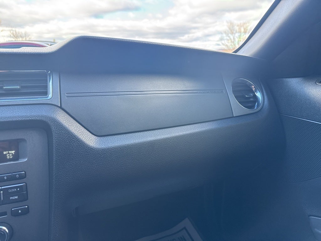 2012 Ford Mustang V6