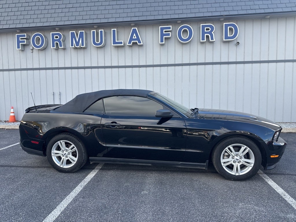 2012 Ford Mustang V6