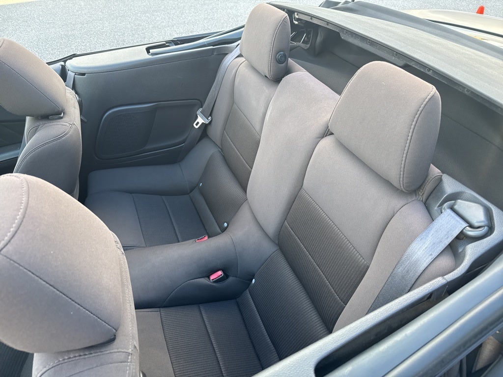 2012 Ford Mustang V6