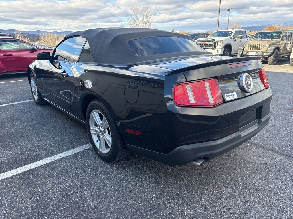 2012 Ford Mustang V6