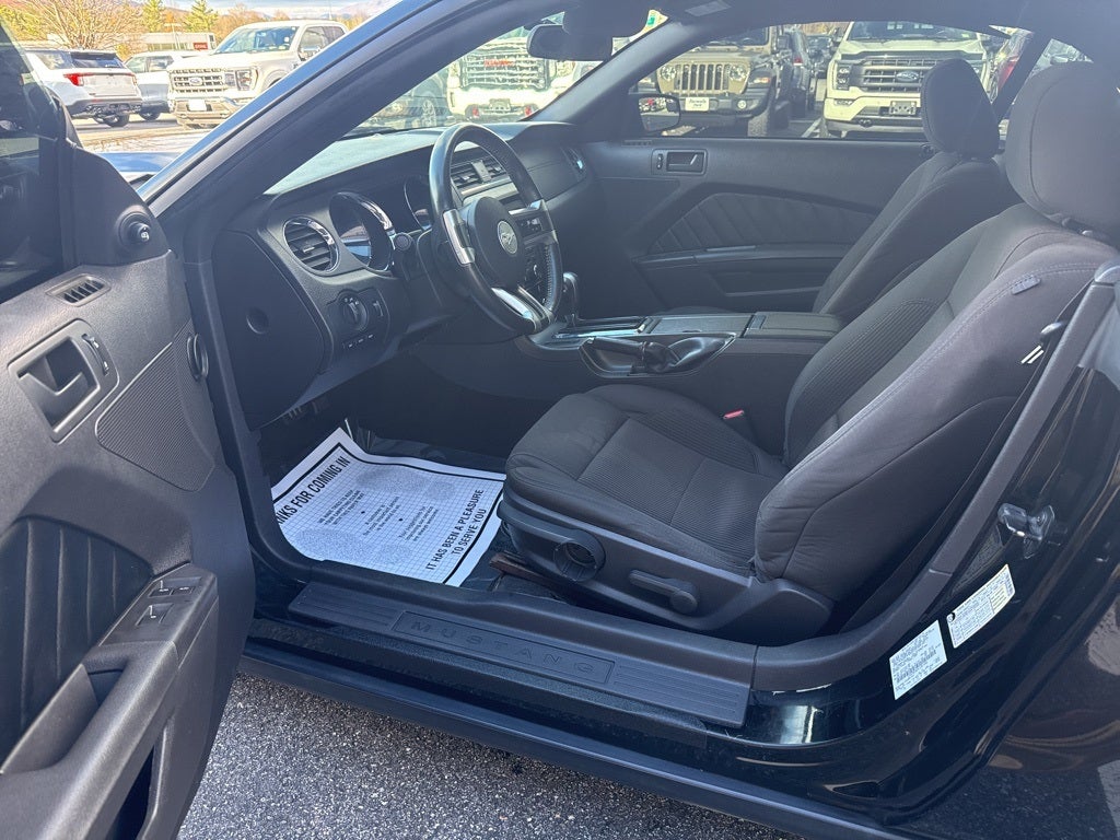 2012 Ford Mustang V6