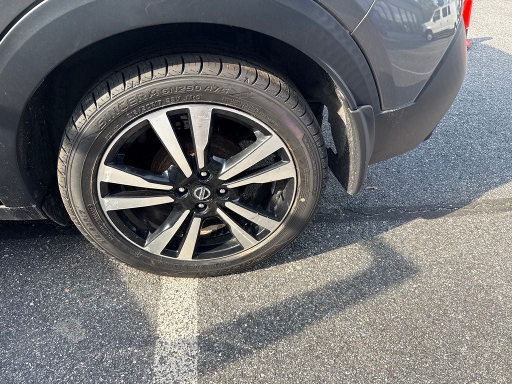 2020 Nissan Kicks SR