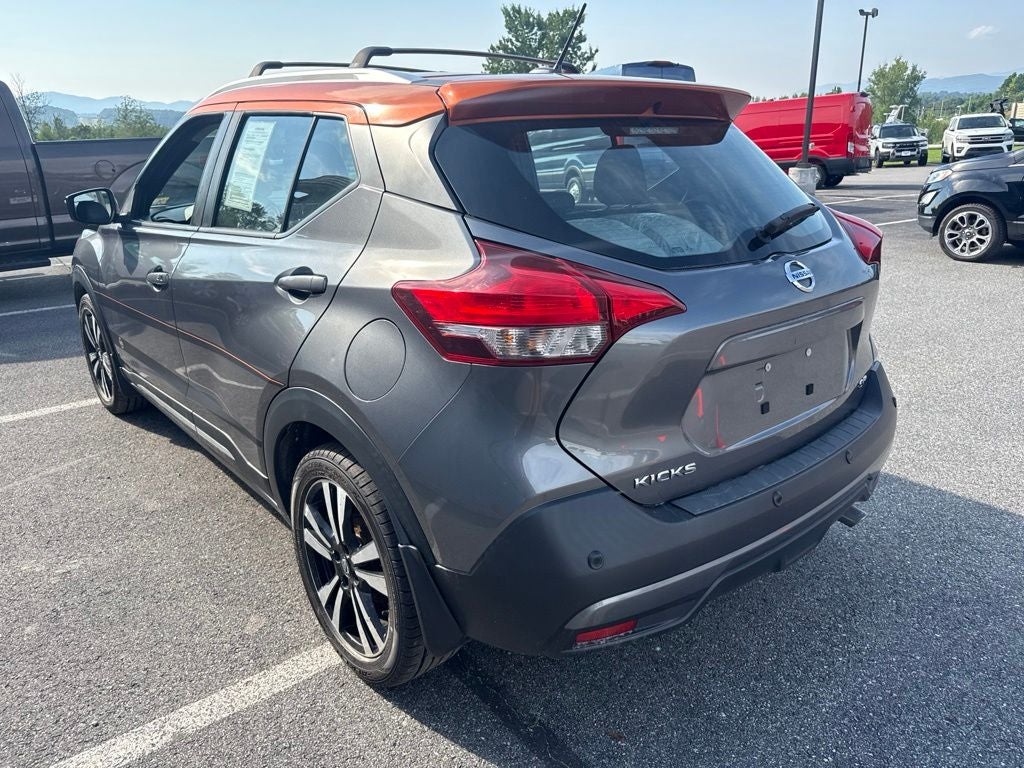 2020 Nissan Kicks SR