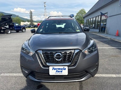 2020 Nissan Kicks SR