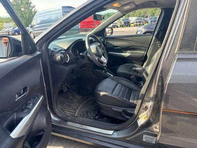 2020 Nissan Kicks SR