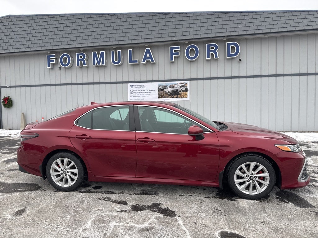 2022 Toyota Camry LE