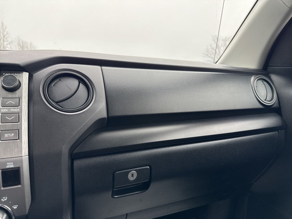 2018 Toyota Tundra SR