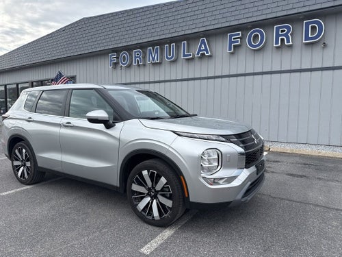 2025 Mitsubishi Outlander SE