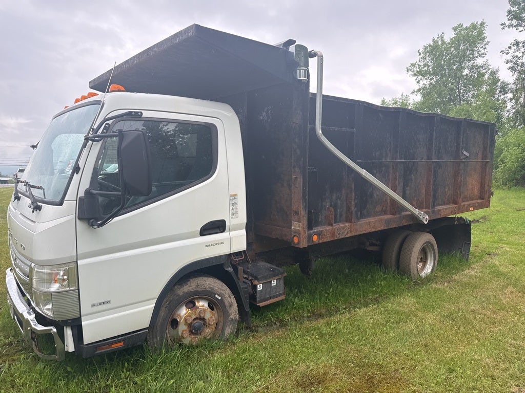 2017 Mitsubishi Fuso FE180