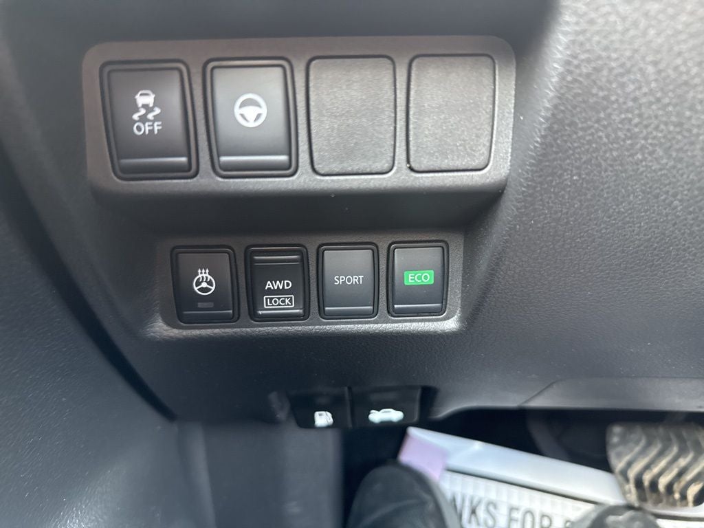 2022 Nissan Rogue Sport SV