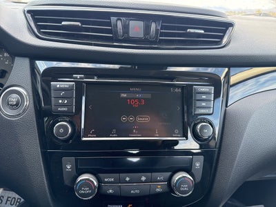 2022 Nissan Rogue Sport SV