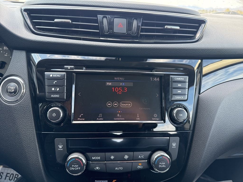 2022 Nissan Rogue Sport SV