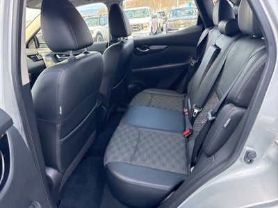 2022 Nissan Rogue Sport SV